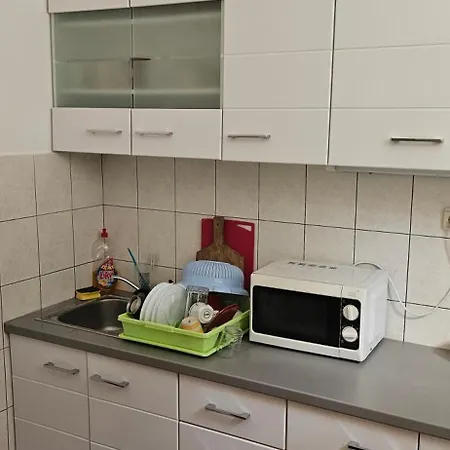 With Garden - Zuvan Casa de hóspedes