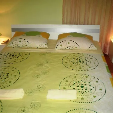 With Garden - Zuvan Split