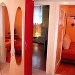 Guest House With Garden - Zuvan