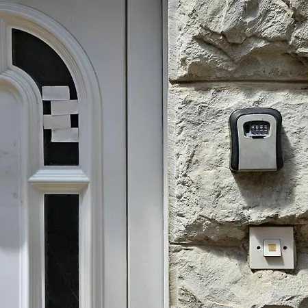 With Garden - Zuvan 3* ספליט