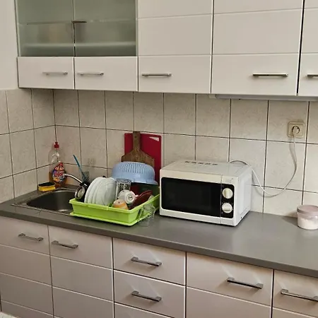 With Garden - Zuvan ספליט