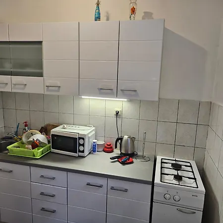 בית הארחה With Garden - Zuvan 3*