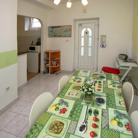 With Garden - Zuvan 3* Split