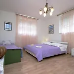 With Garden - Zuvan 3* Split